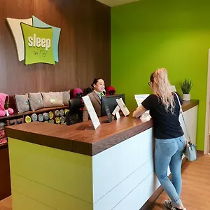 Sleep 'n Fly Sleep Lounge, D-gates Terminal 1 - Transit Only Hotel a capsule Dubai